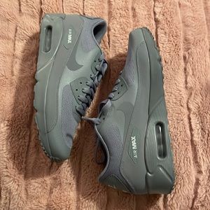 Nike Air Max 90 Ultra 2.0 Essential - Men’s Size 10